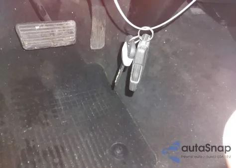 2018 Chevrolet Silverado 1500 1Lt z USA, uszkodzony, nr VIN 2GCVKREC1J1108320